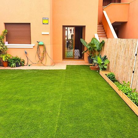 Espacioso Apartamento Con Preciosos Jardines Y Bbq Isla Plana Esterno foto