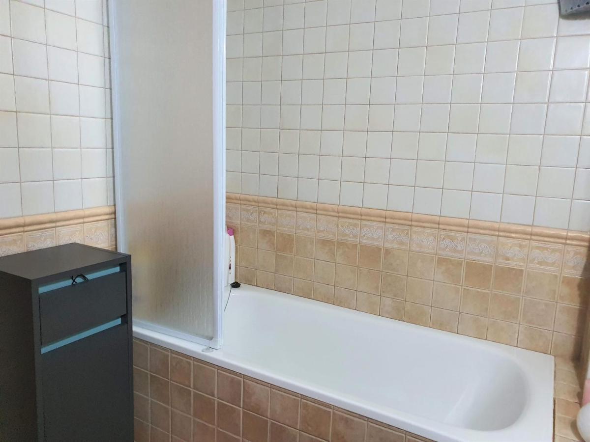 Espacioso Apartamento Con Preciosos Jardines Y Bbq Isla Plana Esterno foto