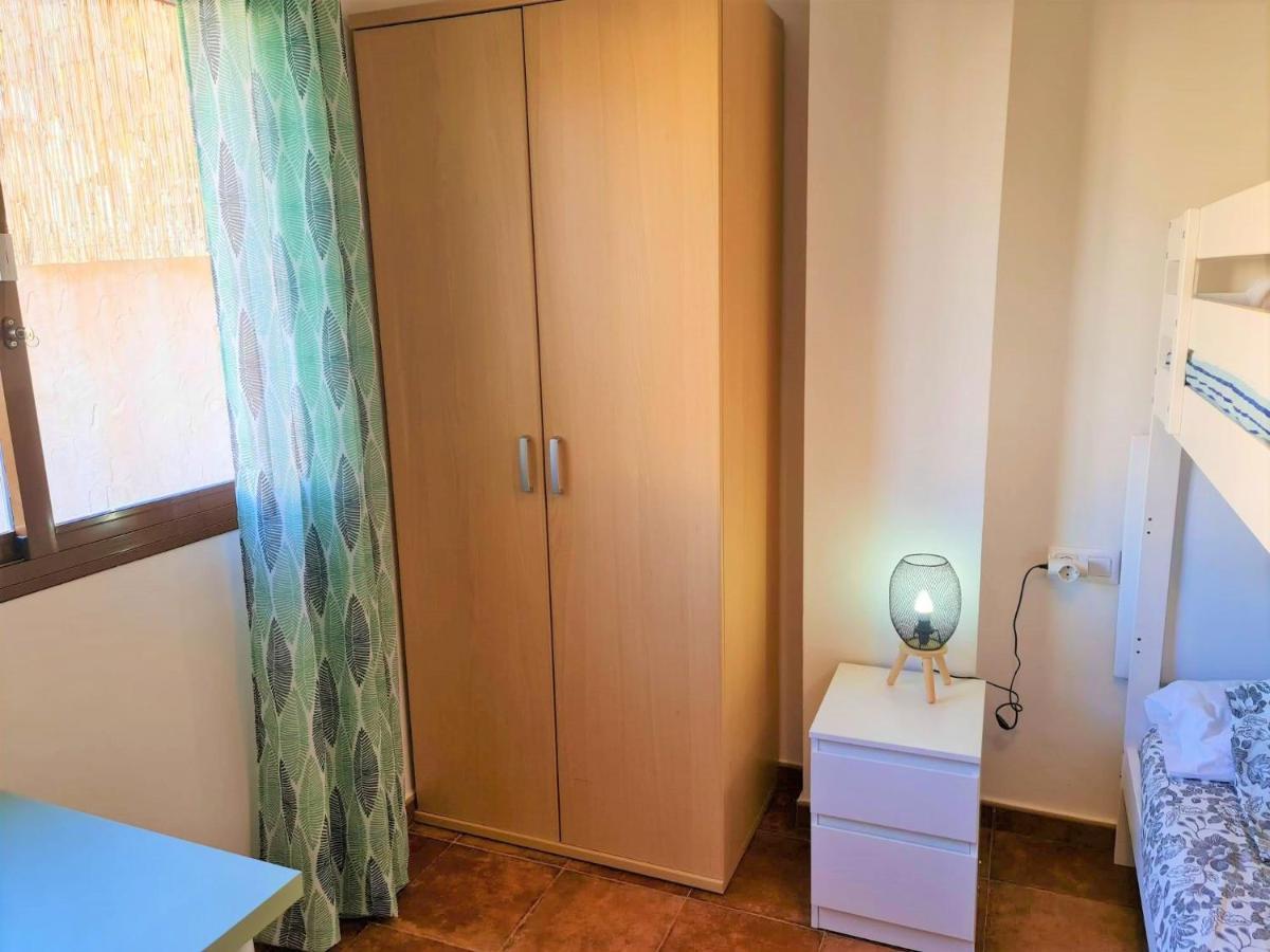 Espacioso Apartamento Con Preciosos Jardines Y Bbq Isla Plana Esterno foto