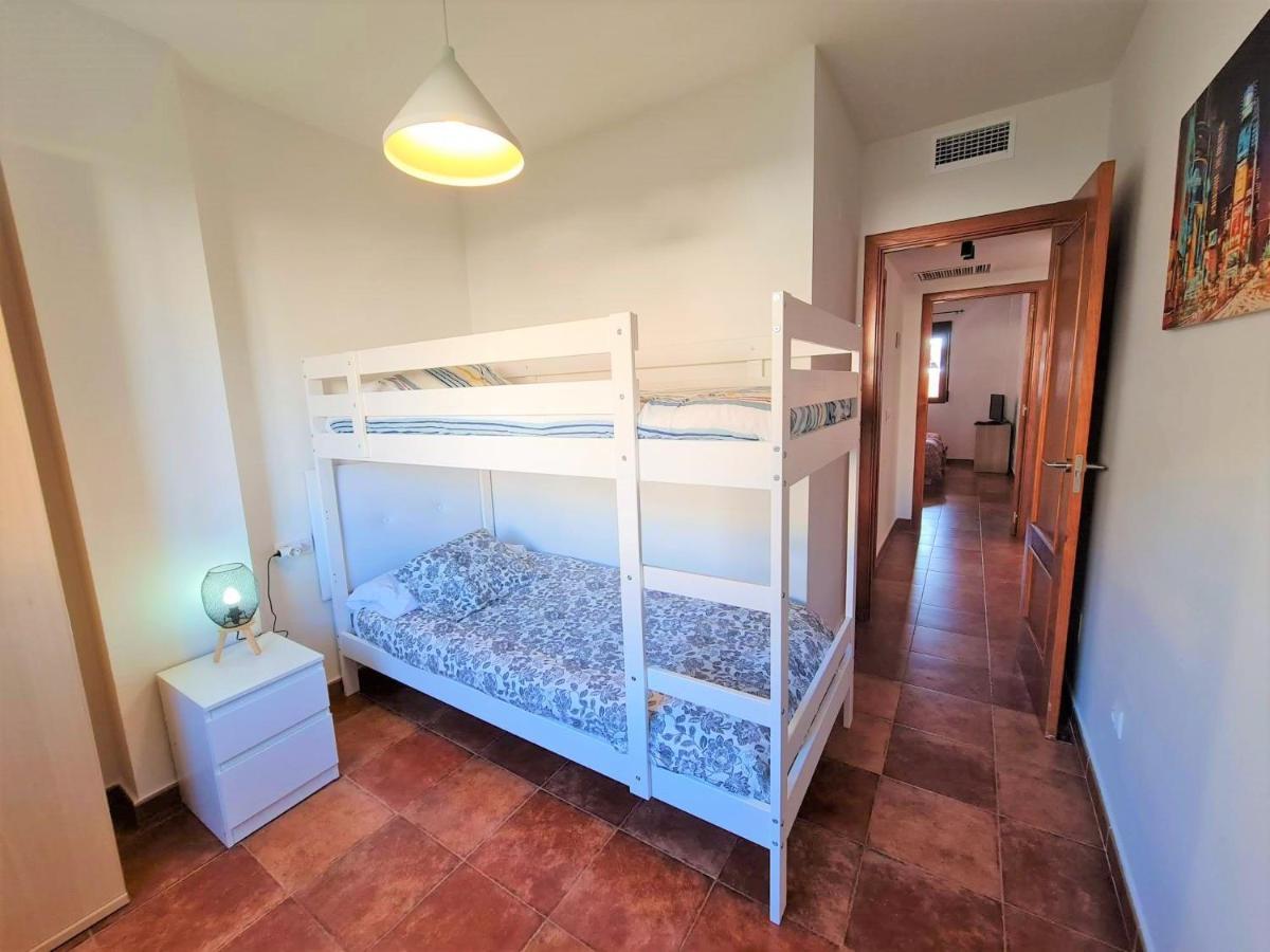 Espacioso Apartamento Con Preciosos Jardines Y Bbq Isla Plana Esterno foto