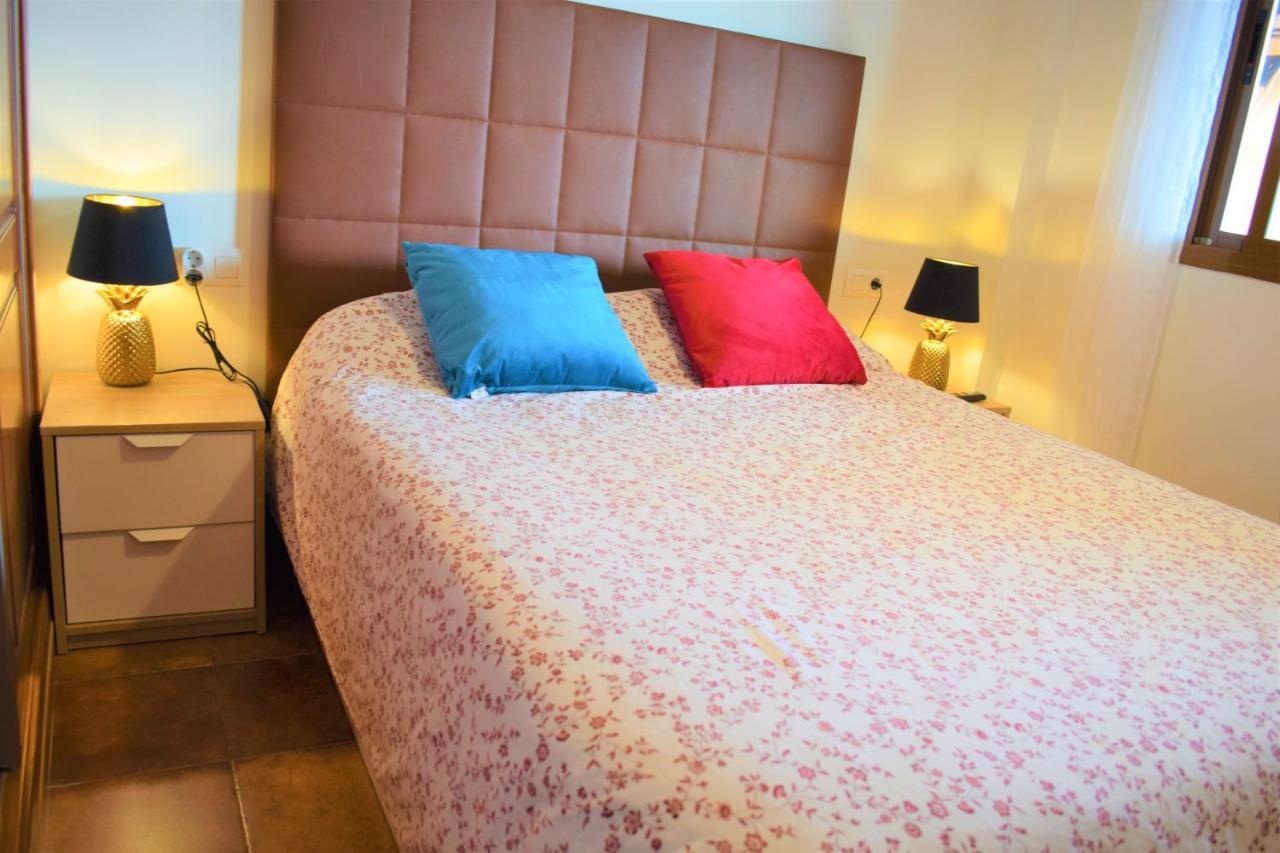 Espacioso Apartamento Con Preciosos Jardines Y Bbq Isla Plana Esterno foto