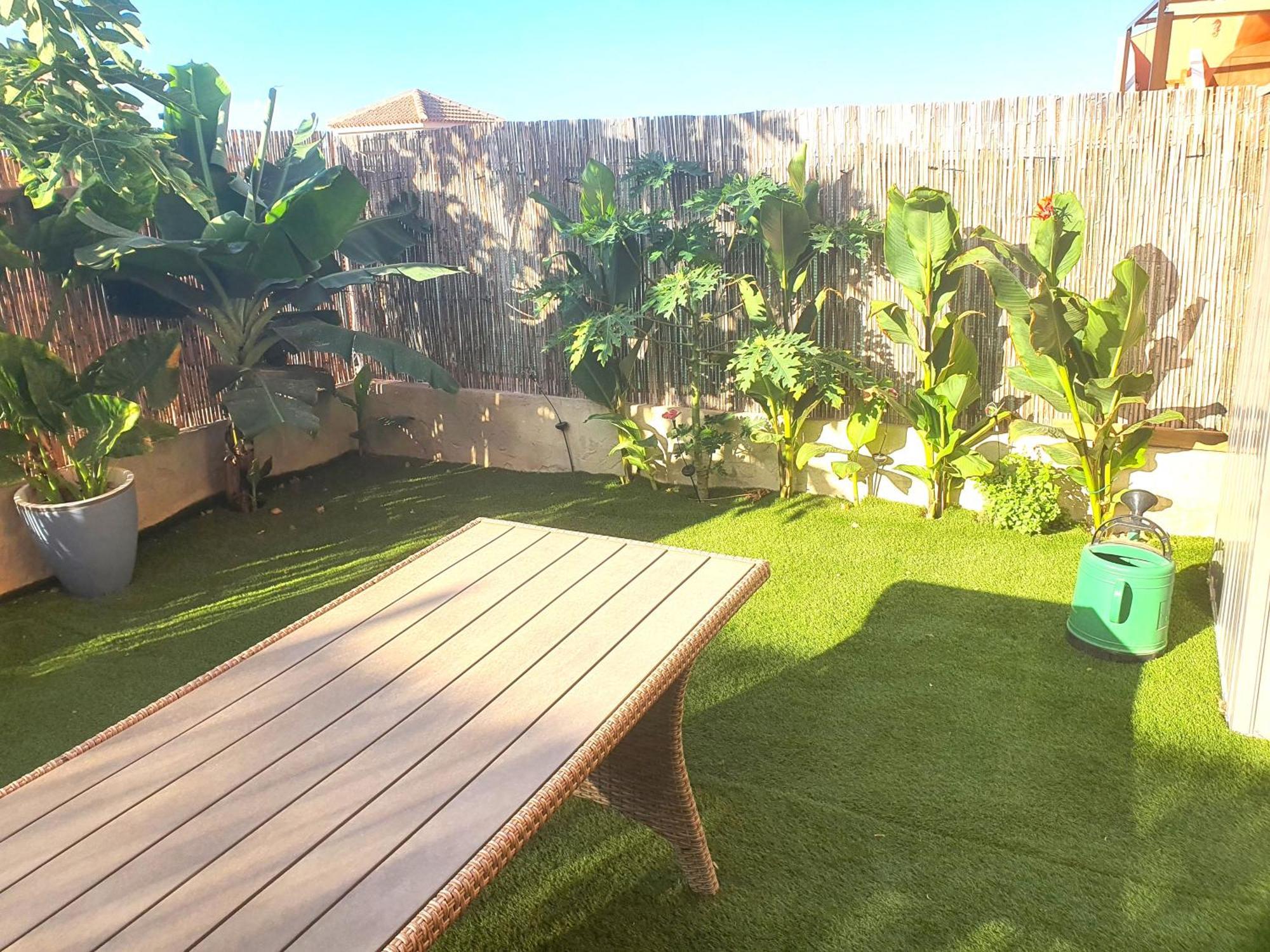 Espacioso Apartamento Con Preciosos Jardines Y Bbq Isla Plana Esterno foto